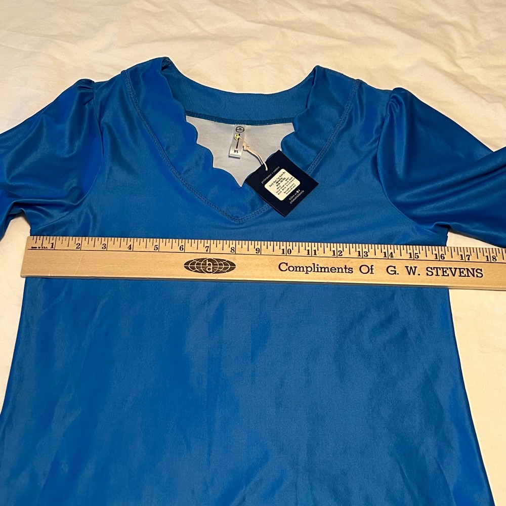 The Bubble Emily Top NWT Women's XS Short Sleeve‎ Scalloped Neck Top Blue - Picture 10 of 11